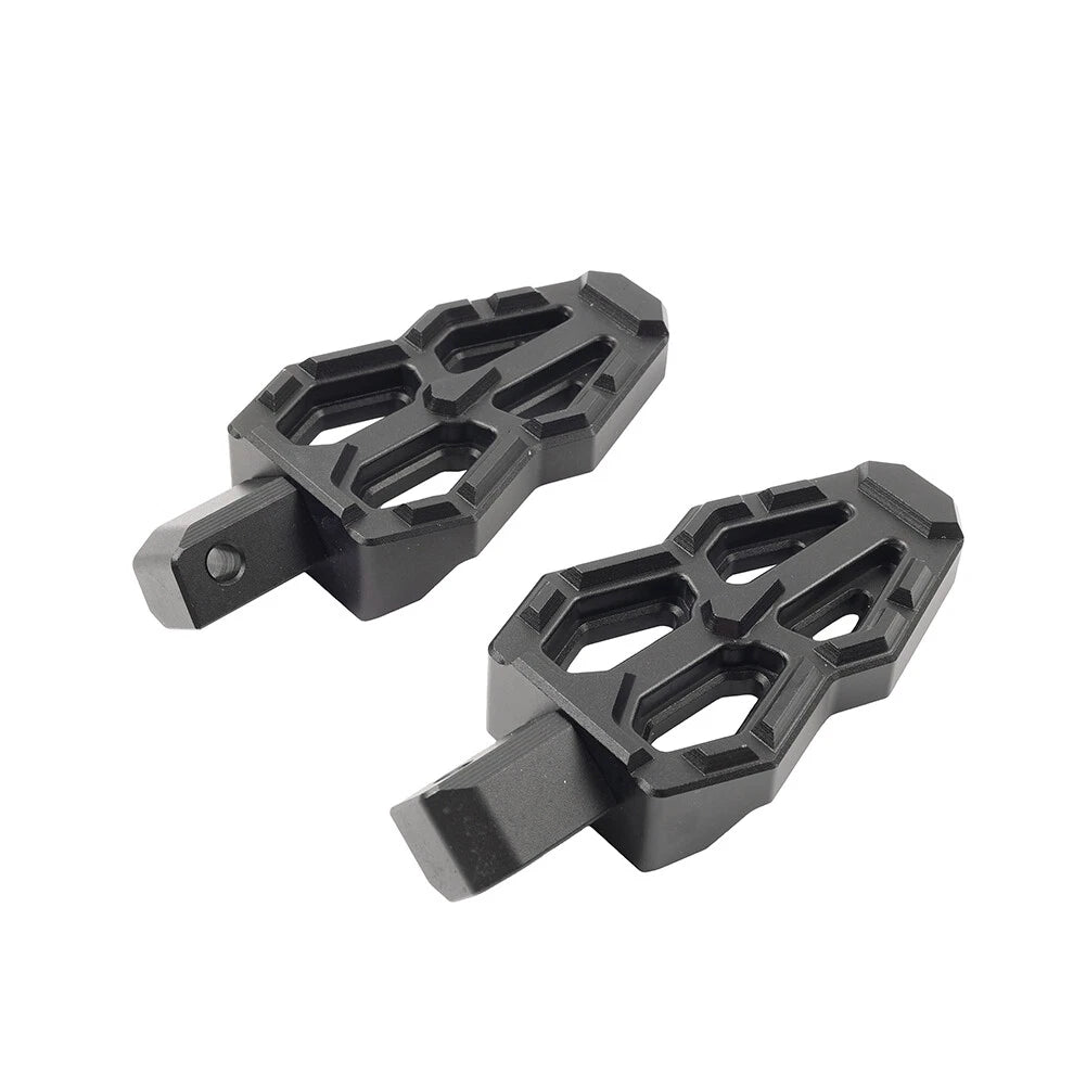Rear Foot Pegs for QJMotor 350 400, Benelli TNT 600 300 302S (2015-2023)