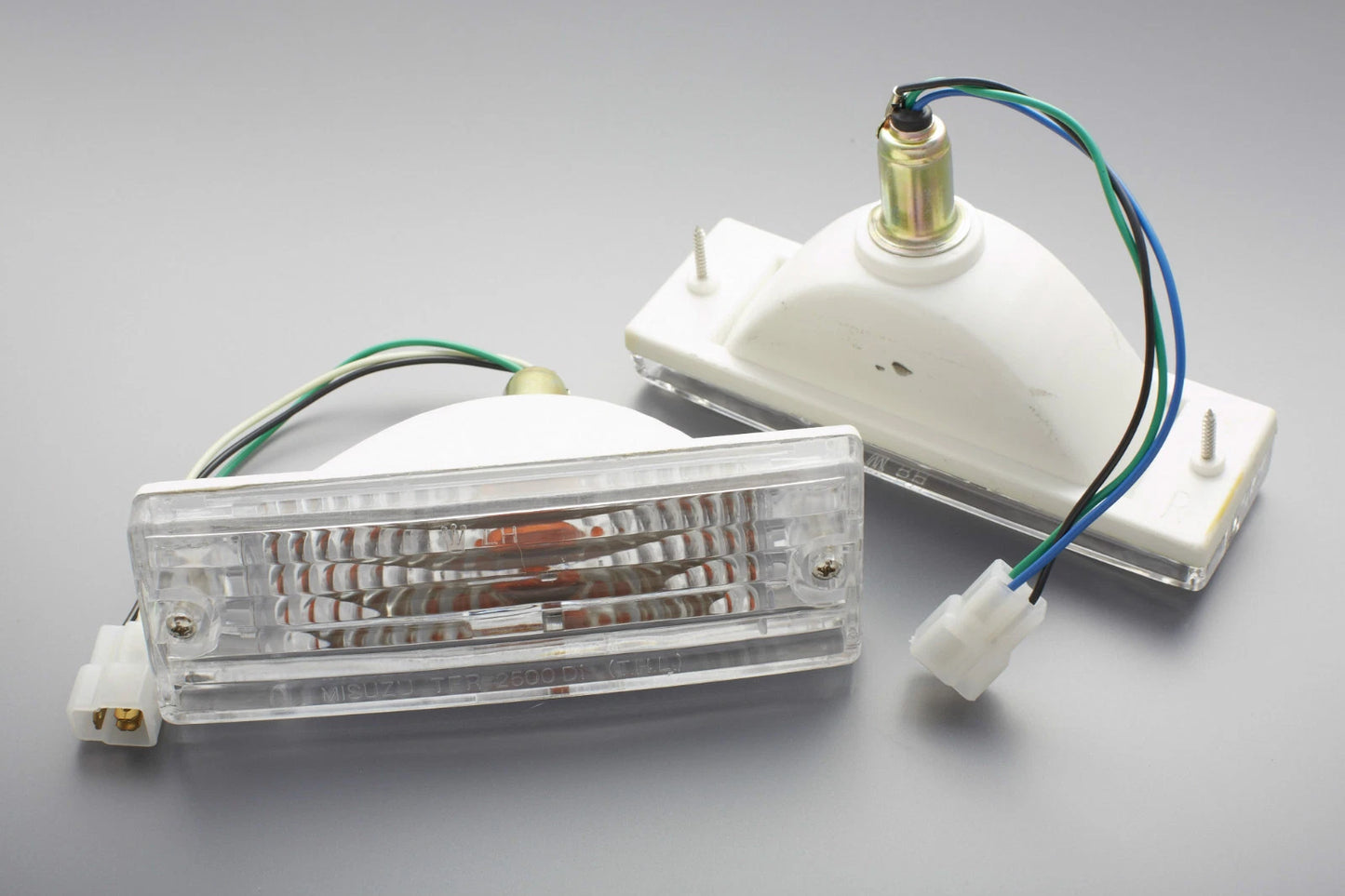 Front Bar Indicator Signal Light for 88-94 Holden Rodeo Isuzu TF TFR (1988-1994)