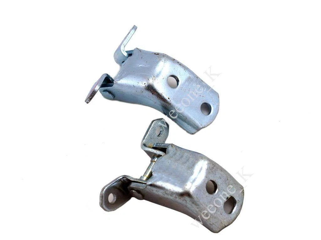 2 x Door Hinges for Nissan D22 Maxima (1995-1999)