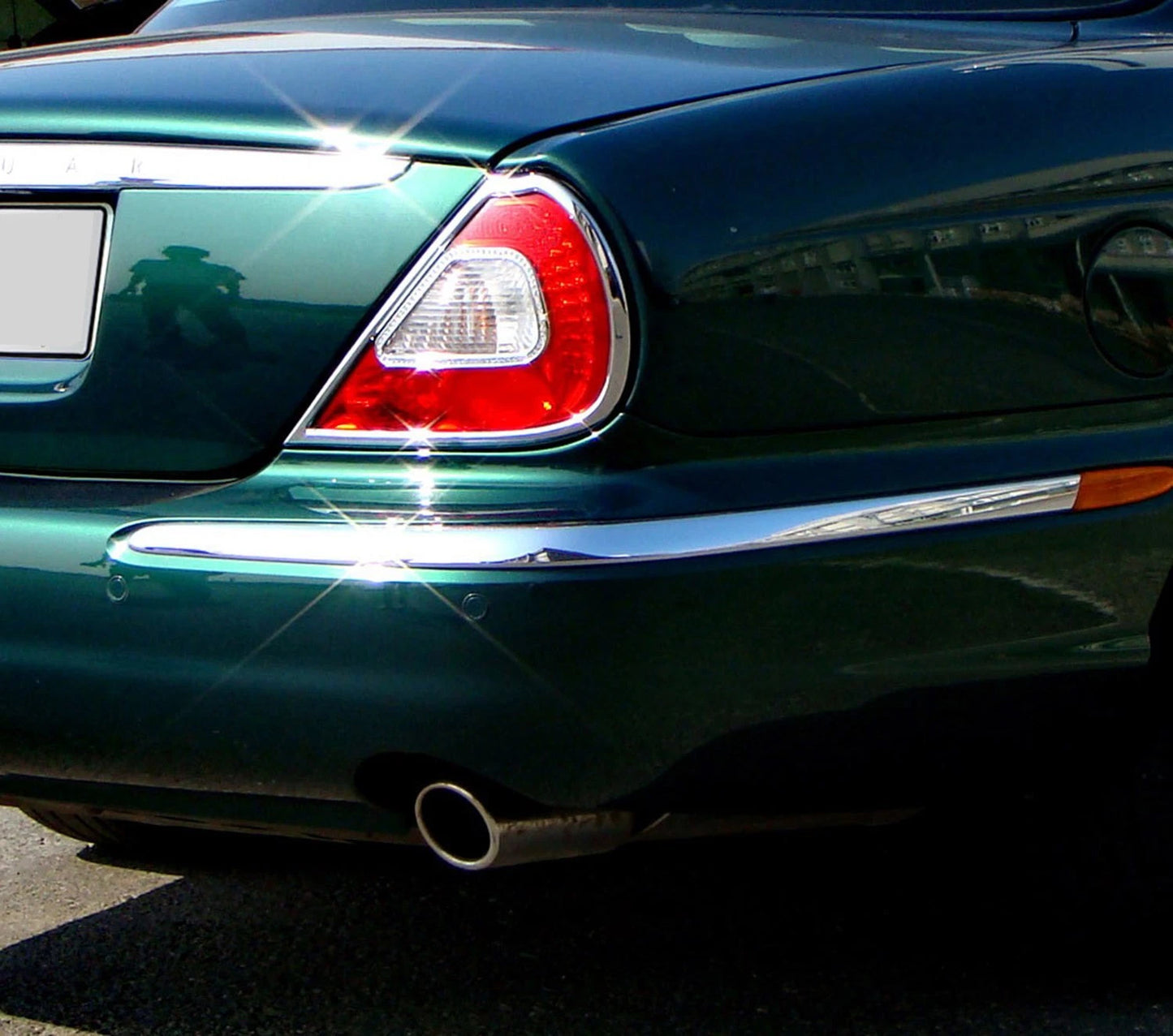 Rear Bumper Rim Moulding Strip Cover Right for Jaguar XJ X350 (2003-2007)
