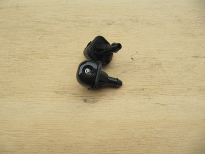 WINDHIELD NOZZLE JETS for TOYOTA HILUX PICKUP (1989-2004) 2 x