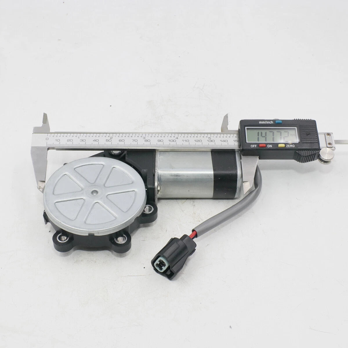 Front Right Power Window Regulator Motor for Isuzu D-Max 1997-2002