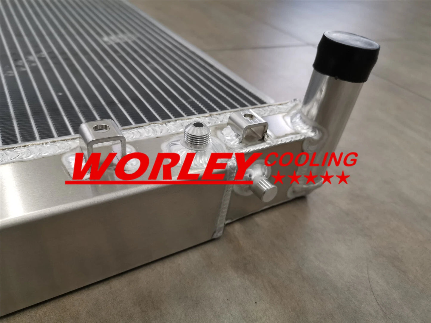 Aluminum Radiator + RED Hose for Holden Commodore VT VX VU HSV V8 (1997-2007)