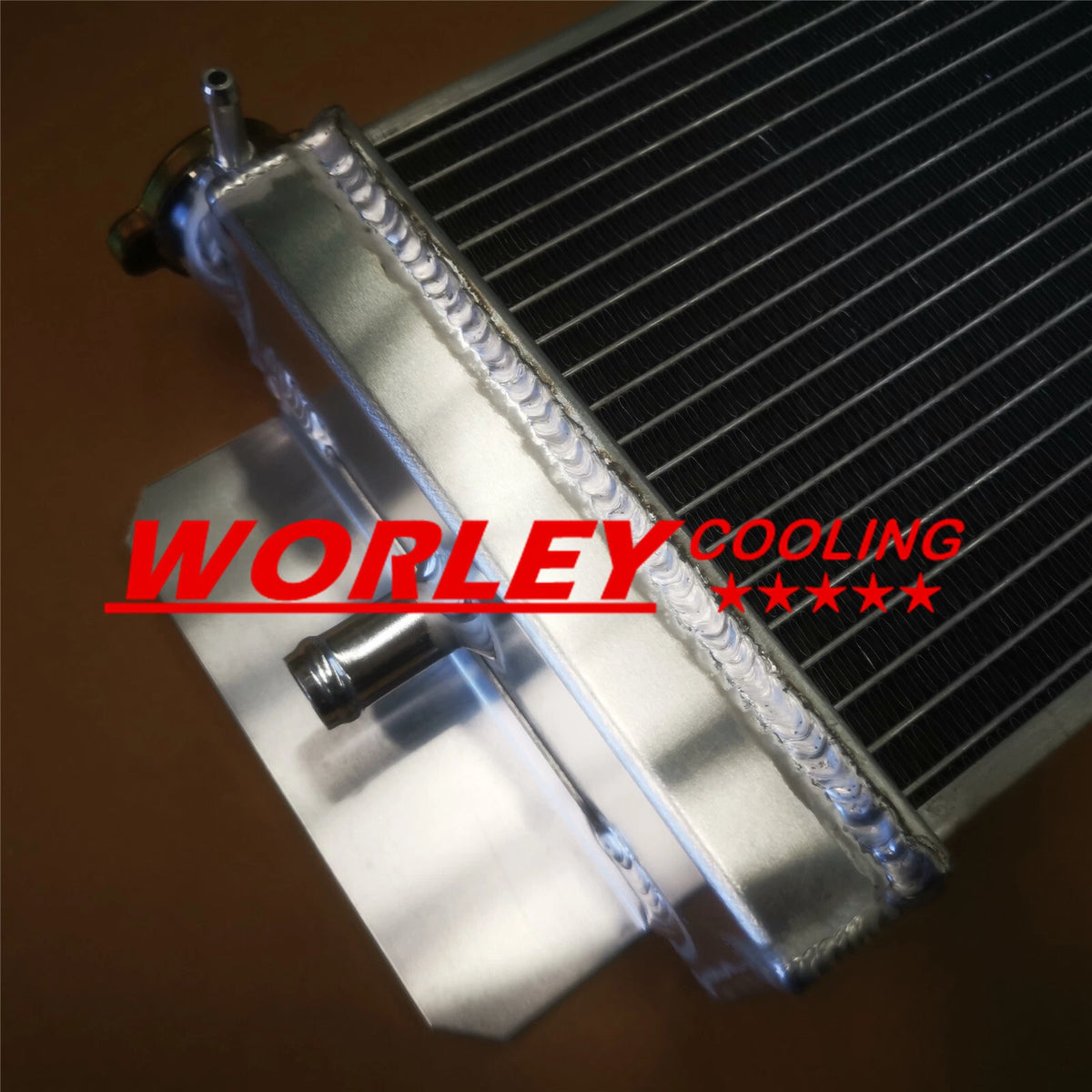 Air to Water Aluminum Intercooler for Holden Landcruiser (2000-2007)