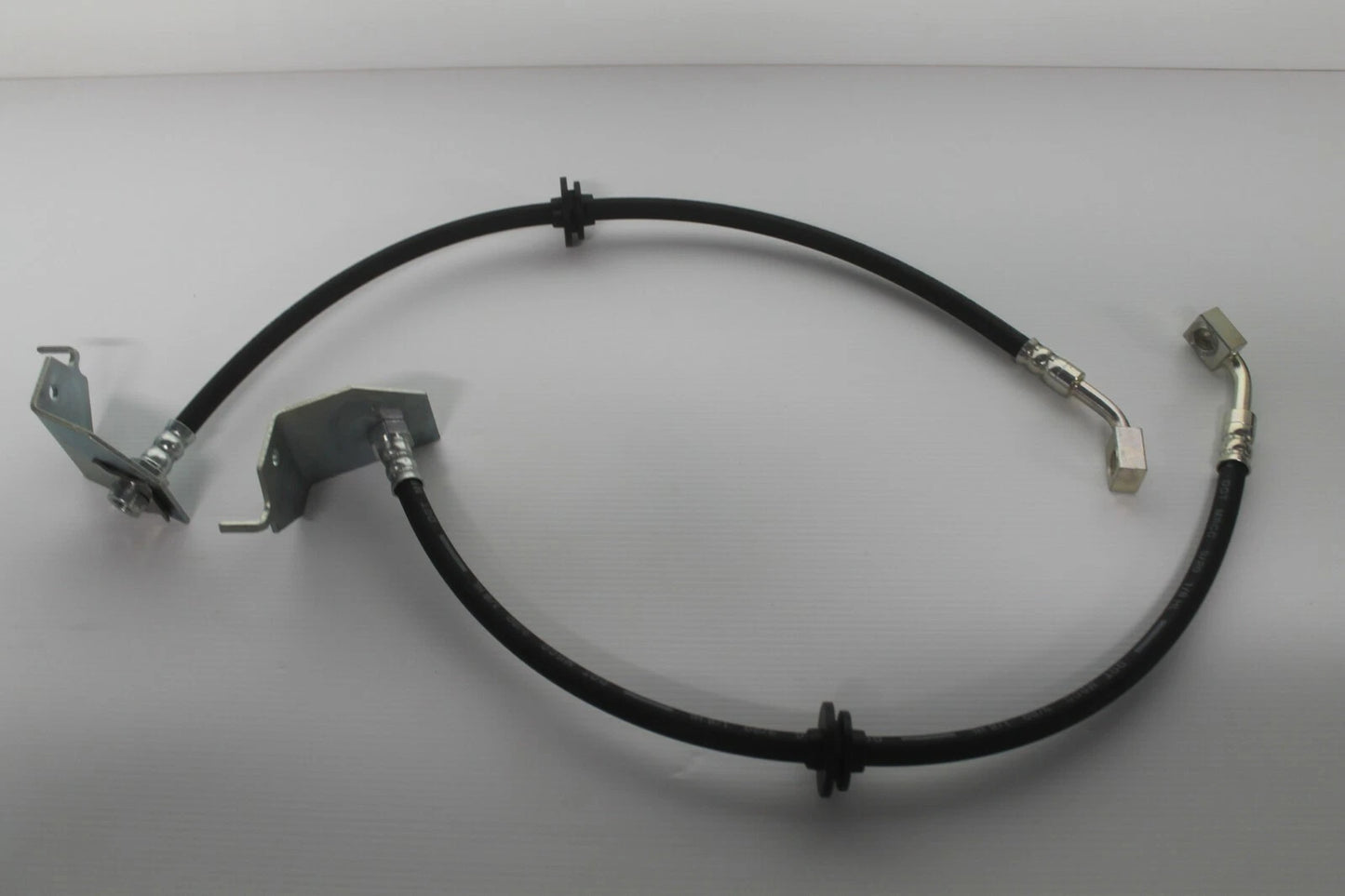 Front Brake Hose Set for VT, VX, VY, VZ Commodore (2 Hoses)
