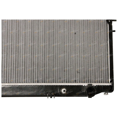 Aluminium Alloy Core Radiator for Toyota Landcruiser UZJ100 V8 (1998–2007)
